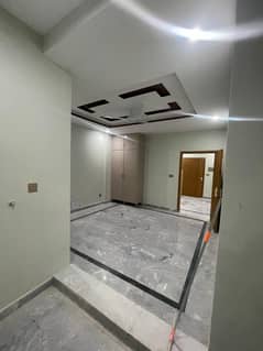 Bachelor Flat Availabile for rent