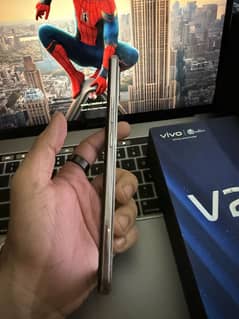 Vivo v21