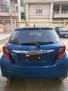 Toyota Vitz 2015