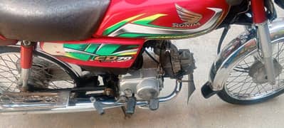 Honda CD 70buhot achi condition ma hai