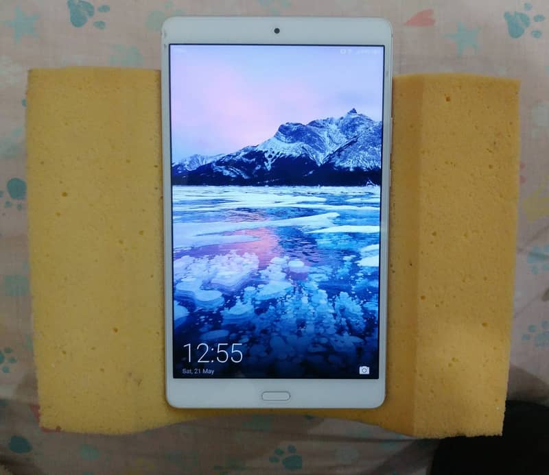 Huawei tab m3 pta approve sim+wifi 5
