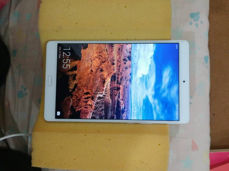 Huawei tab m3 pta approve sim+wifi 8