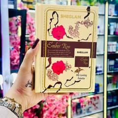 •  Material: . Cream
