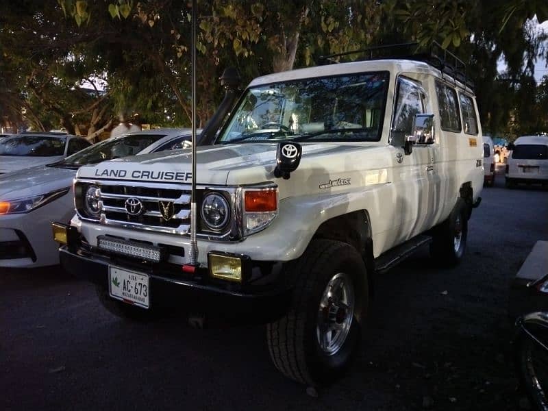 Toyota Land Cruiser 1988 0
