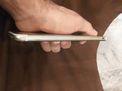 I m selling iPhone 7plus