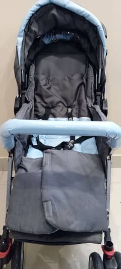 Pram of Bright Starts