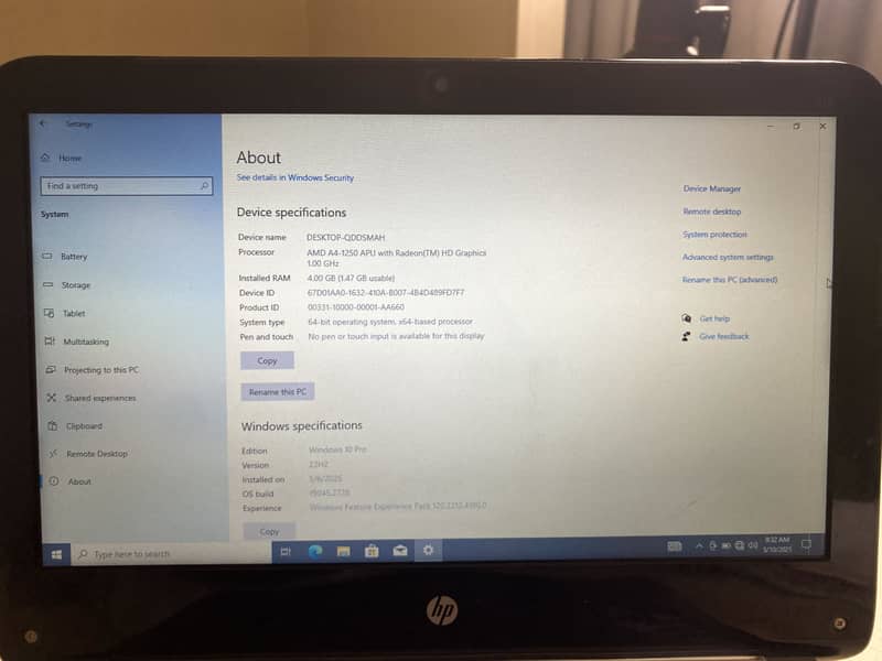 HP Pavilion 210 G1 laptop with AMD A4 processor 4