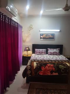 Par Day and short Time full furnish one BeD Room ment Available for rent Bahria Town Phase 6 family apartment