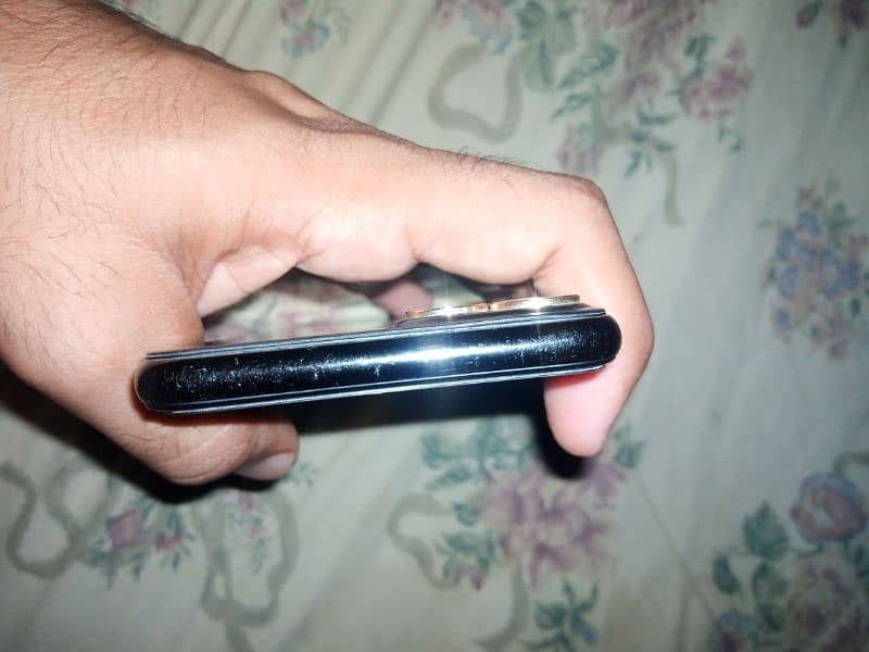 I phone x front camera dast convert in 11 pro exchange possible 1