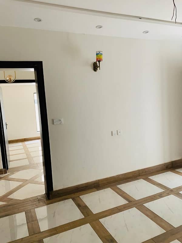 5 Marla used House Available For Sale in Buch Executive Villas Multan 2