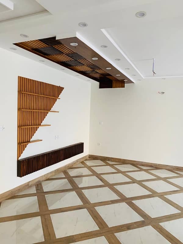 5 Marla used House Available For Sale in Buch Executive Villas Multan 4