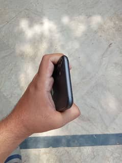 Iphone 11  *64GB*