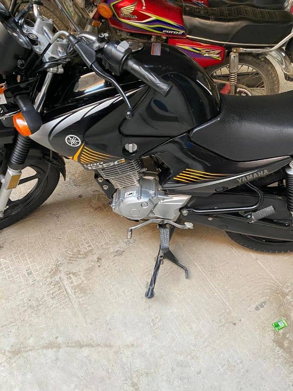 YBR G new condition 1 hand use 2025 Modal 1