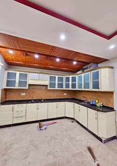 10 Marlas BASEMENT Corner ORIGINAL PICTURES All Facilities G-13
