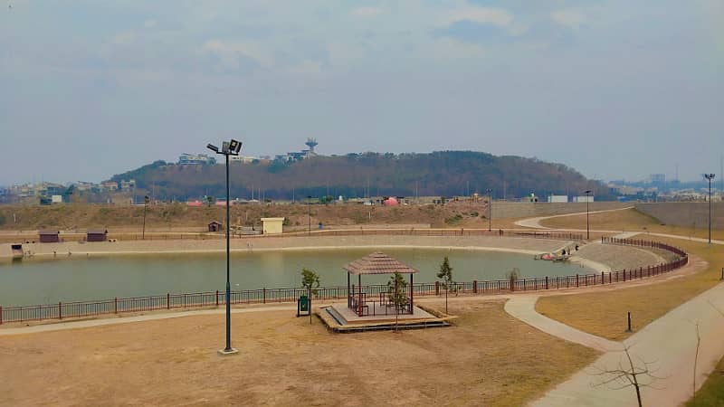 1 Kanal Best Plot Available At Ideal Location In Dha 4 0
