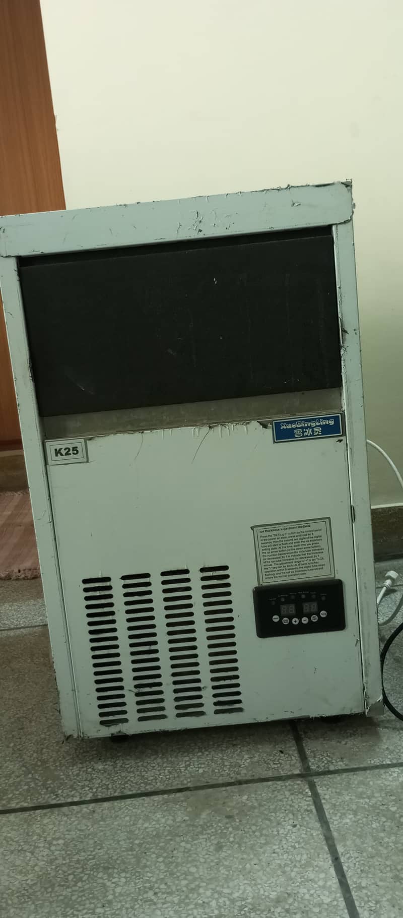 Ice Machine for Sale – 10/10 Condition | Slightly Used 2