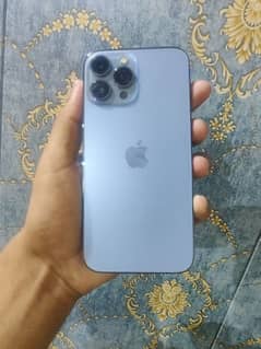I phone 13 pro max . 128gb Factory. Water pack