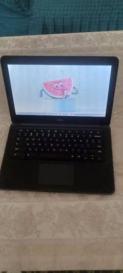Dell Chromebook 3380  14 inches display, 4+16