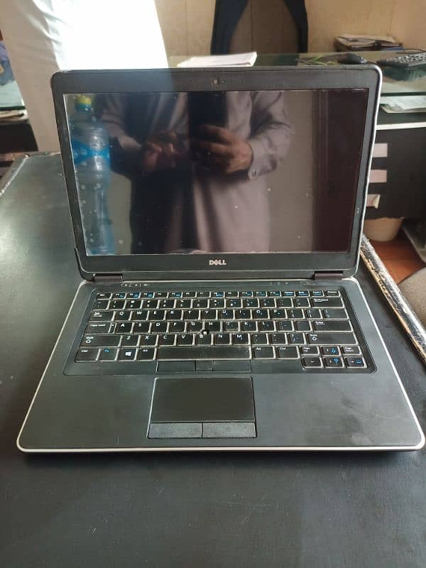Dell Latitude E7440 core i 7 1