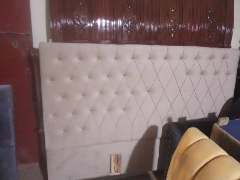 Bed king size available 2