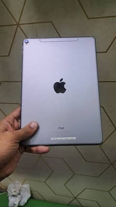 I pad pro 2017 10.5 inch 256gb available