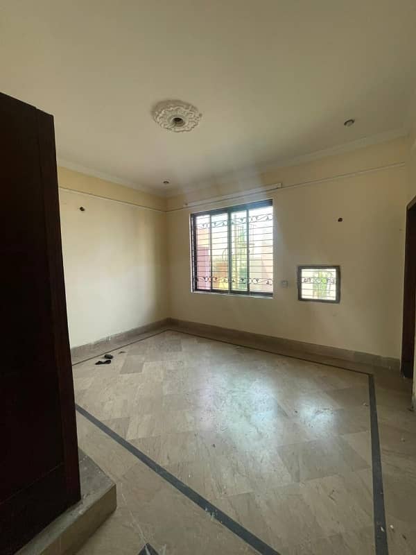 10 marla upper portion is available for rent in wapda town phase 1 3