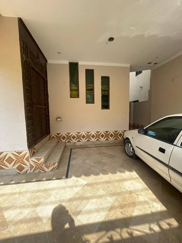 10 marla upper portion is available for rent in wapda town phase 1 16