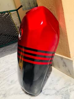 HONDA CG 125 tanki tapai full set.