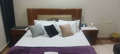 Daily & weekly furnished room Detail in description