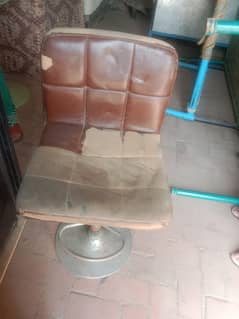 a medium size swing chair best in price