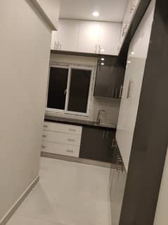 APARTMENT AVAILABLE FOR RENT