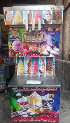 ICe Cream Machine in Good Condition full okk