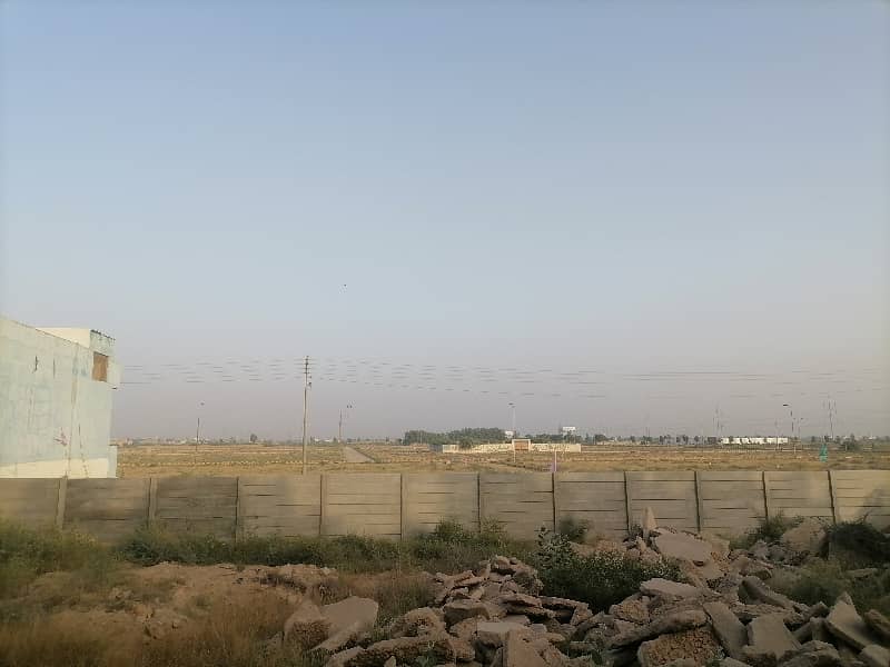 Gulshan-E-Mehran - Block 2C Residential Plot Sized 150 Square Yards 6