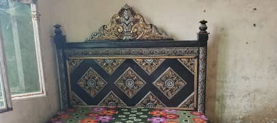 double bed gadey ke beghair aur singhar table