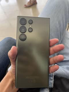 Samsung S23 Ultra with BOX