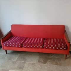  Elegant Sofa Set for Sale – Excellent Condition | 3+1+1