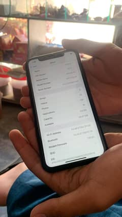 IPHONE XR VERY GOOD CONDITION