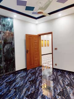 BRAND NEW 5 MARLA HOUSE WITH BEAUTIFULL INTERIOR DESIGN FOR SALE IN LDA APPROVED AREA