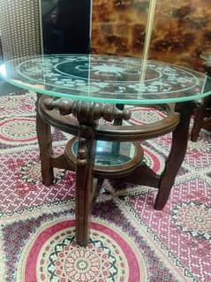 Center table small size round shape