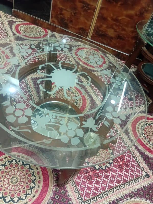 Center table small size round shape 1