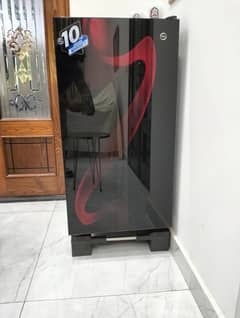 Mini fridge
