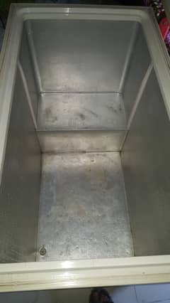 waves deep freezer