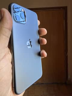 Iphone 11 pro excellent condition (non pta)