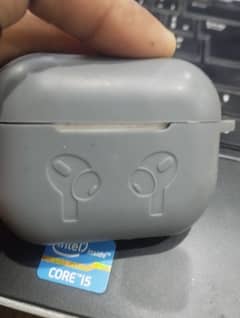Airpods pro air 5 dubai se aae hain