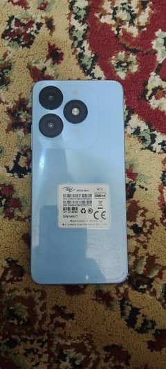 10/10 condition 4+4ram  256gbrom 5000mph battery