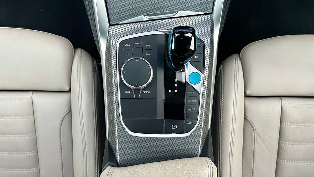 BMW i4 eDrive40 M-Sport -  2022 17