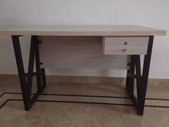 Stylish Computer Table - Like New