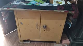 Iron Stand for Sale - Strong & Durable