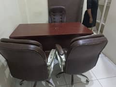 4 tables in different size