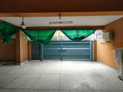 1-Kanal 07-Bedroom's Double Unit House Available For Sale.